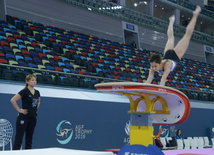 Bakıda Dünya Kubokunun iştirakçısı olan gimnastların podium məşqləri. Azərbaycan, 18 fevral, 2016